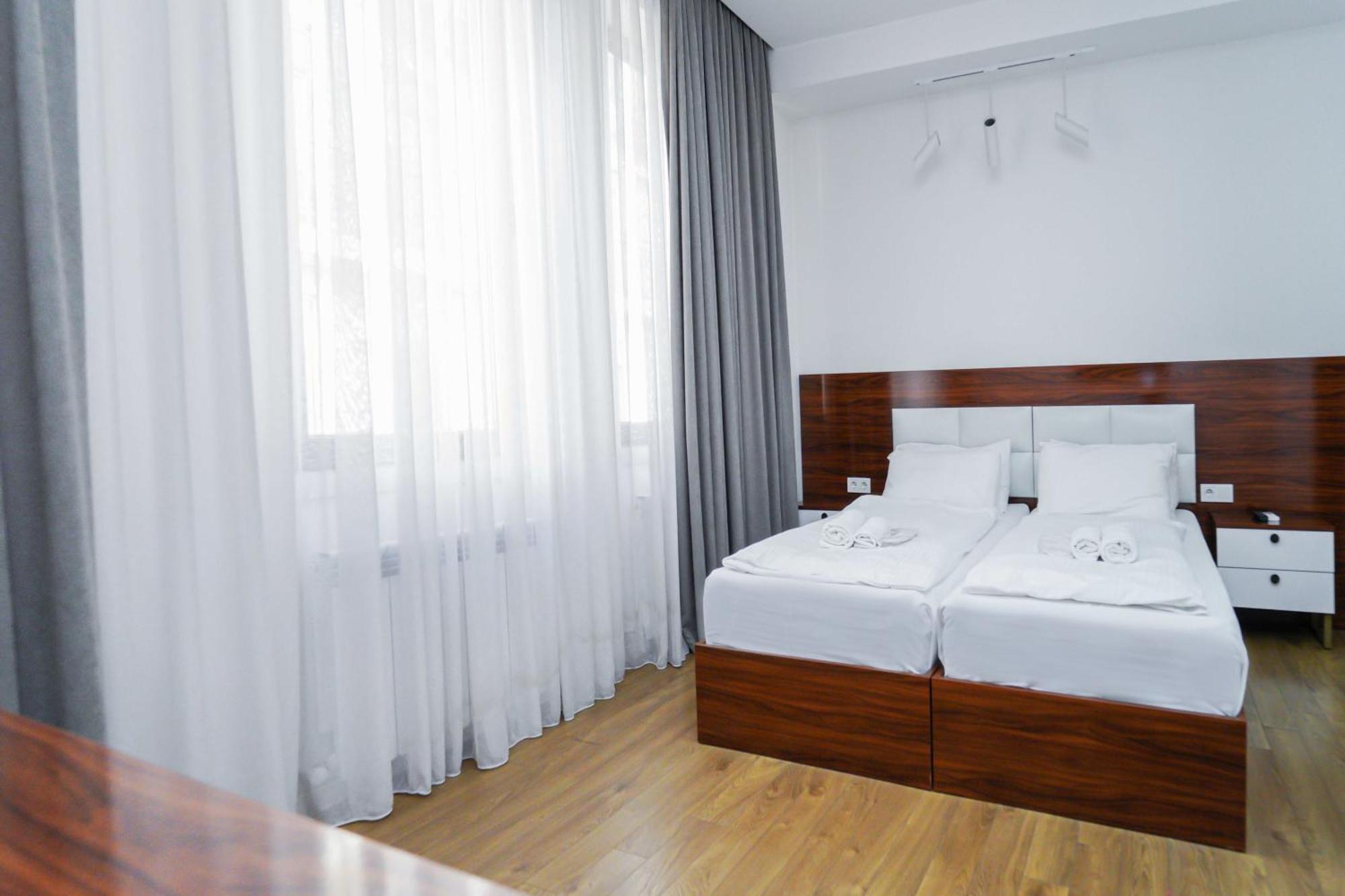 Hotel Type Rooms On Avenue Melikishvili, City Center 트빌리시 외부 사진